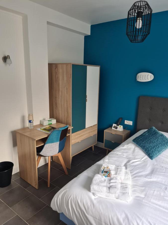 Logis Le Franco Belge Hotel Montherme Bagian luar foto