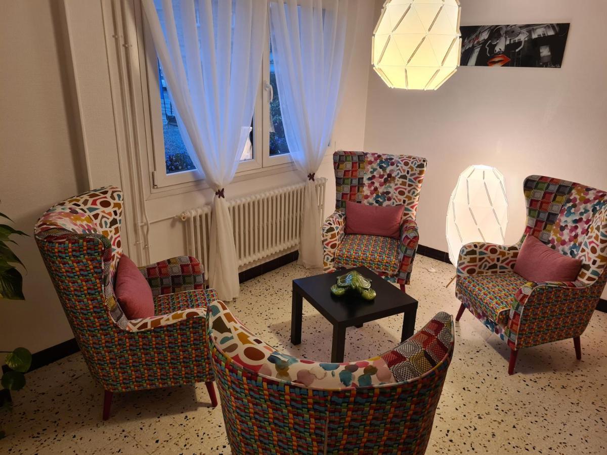 Logis Le Franco Belge Hotel Montherme Bagian luar foto
