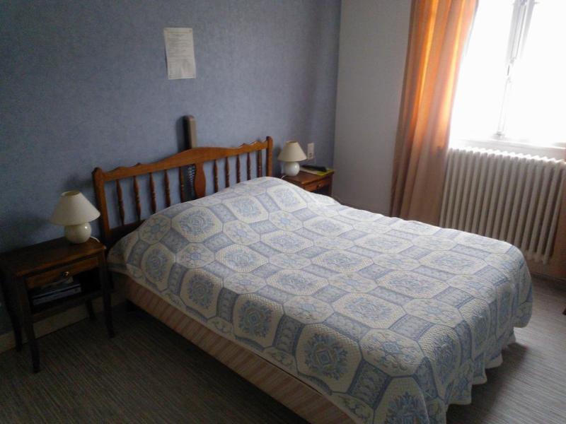 Logis Le Franco Belge Hotel Montherme Bagian luar foto